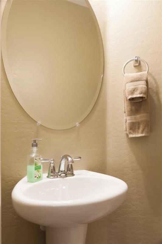 Willa Gated Townhouse With Heated Pool, Hot Tub, Near Us60 Mesa Zewnętrze zdjęcie